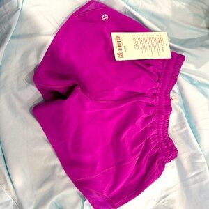 Lululemon Hotty Hot Shorts BNWT!!